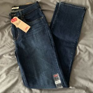 levi’s 724 high rise straight leg jeans